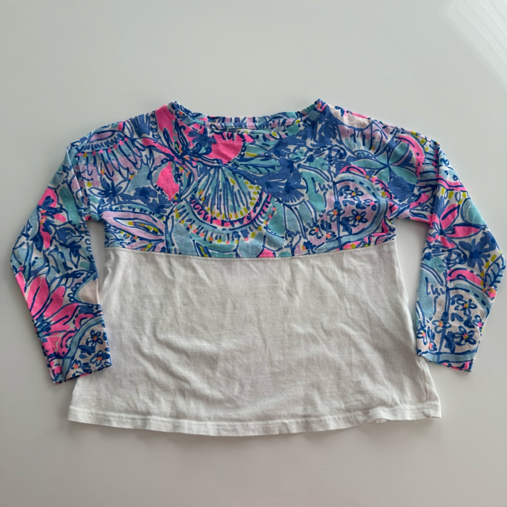 Lilly Pulitzer XS girls long sleeve shirt runs large